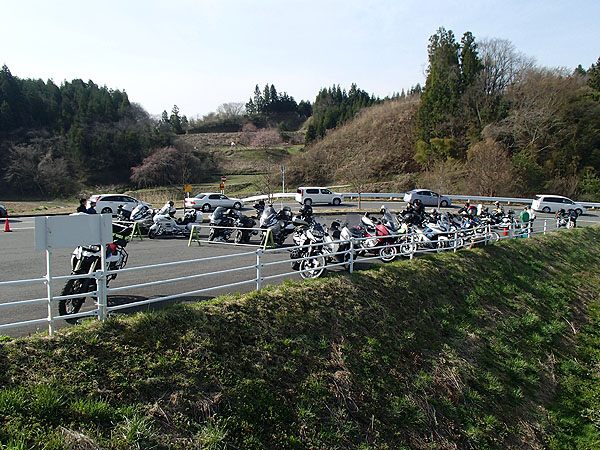 三春滝桜のバイク用駐車場